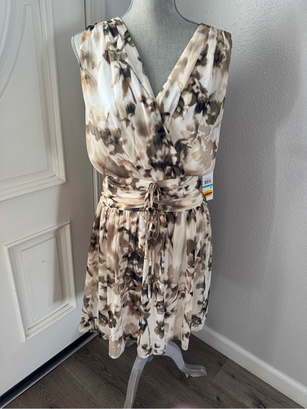 DKNY Neutral Floral Surplice Midi Dress in Beige and Brown